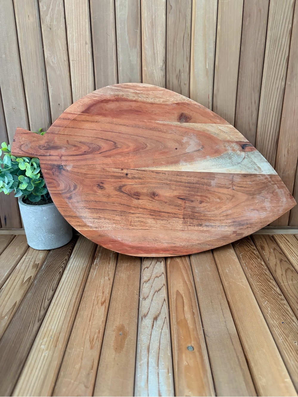 Handcrafted Leaf-Shaped Acacia Wood Serving Board, Decor or Charcuterie Platter